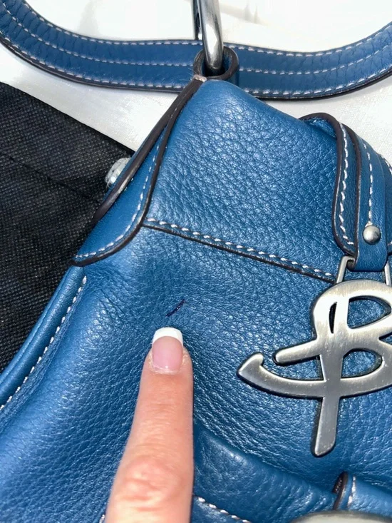 B. Makowsky Blue Pebbled Leather Crossbody with Silver Bag charm & Dust Bag EUC - Picture 3 of 17